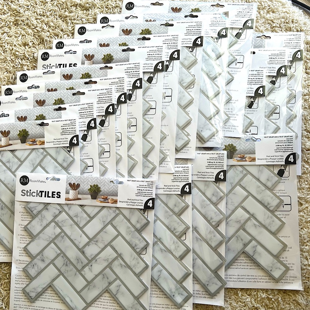 NWT Peel & Stick Backsplash herringbone tile marble